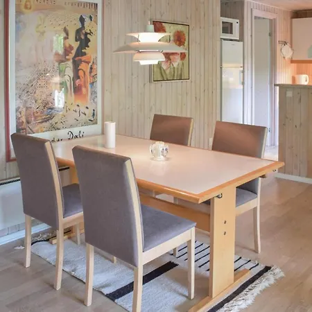 Three Bedroom Holiday In * Humble